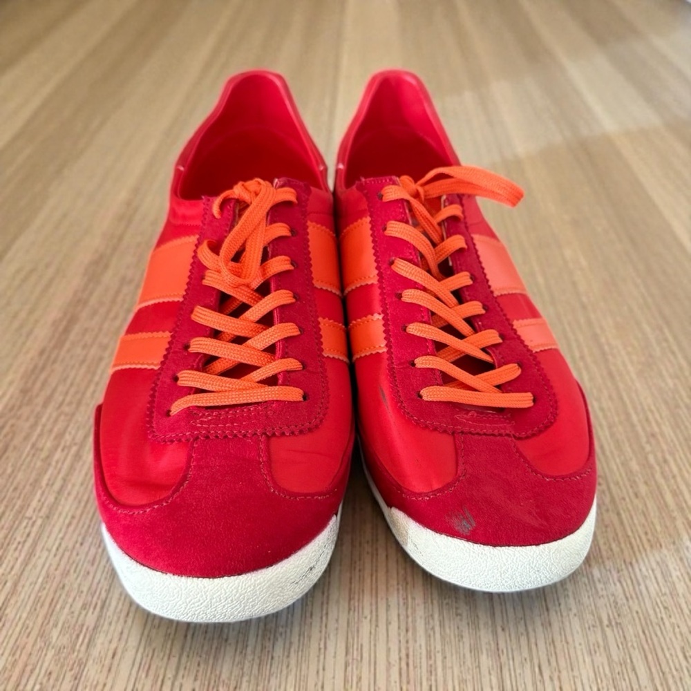 Madden Girl Women's Jumper Sneaker, Red Coral, size 9.5 - Picture 3 of 4